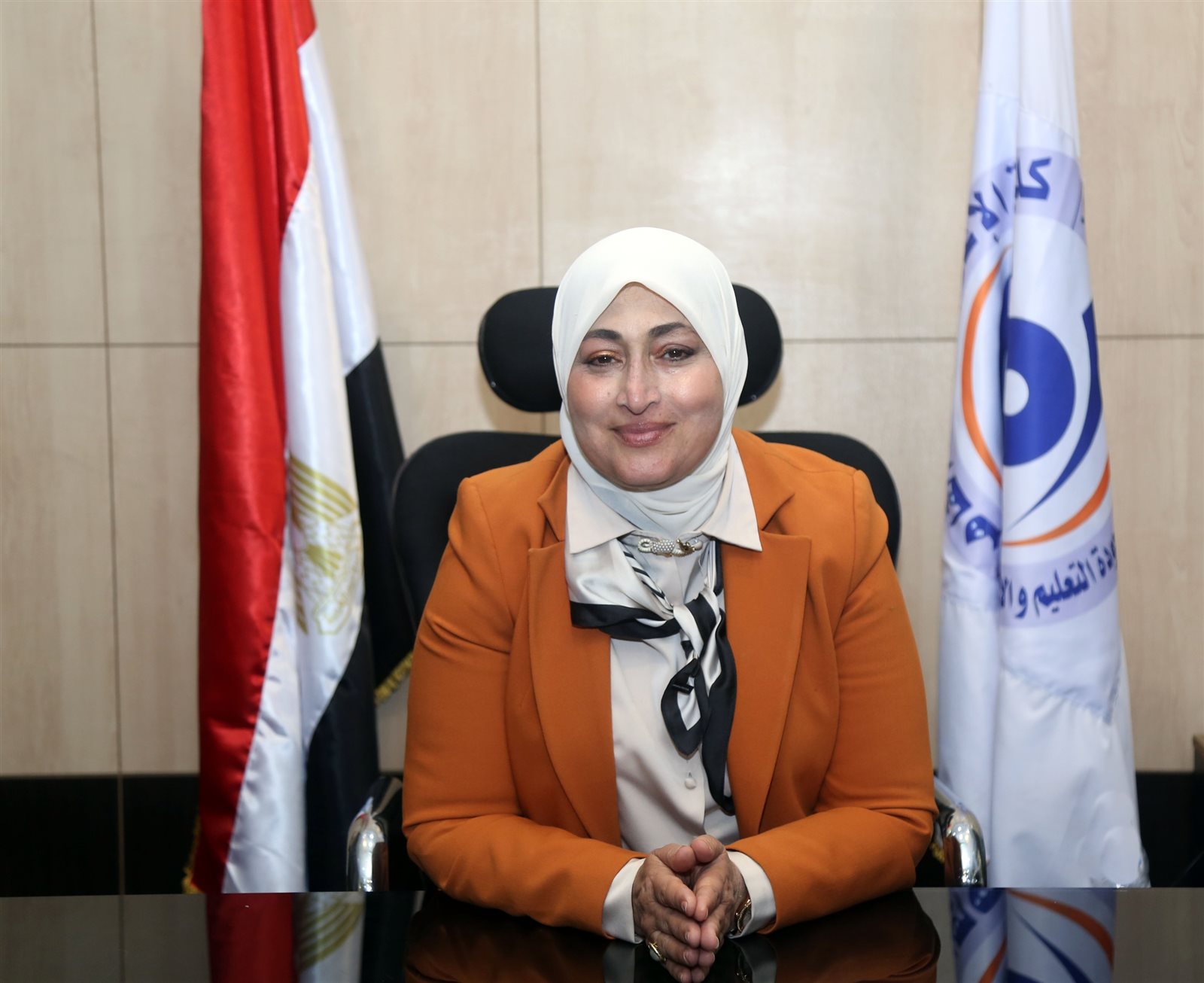 دكتورة ثريا البدوى عميد إعلام القاهرة 