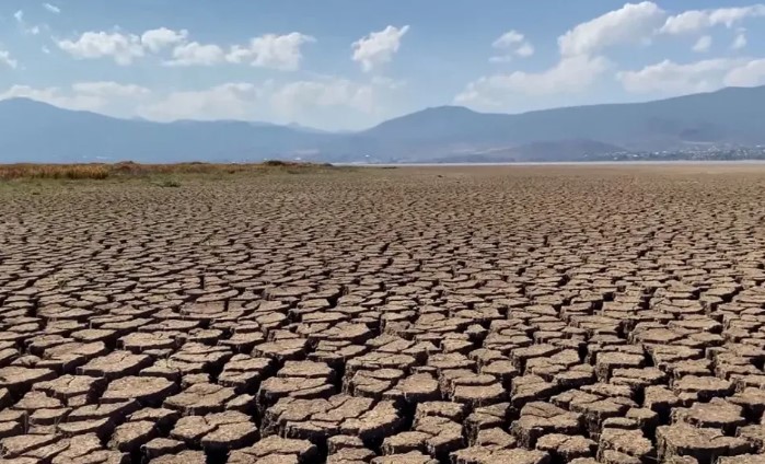 جفاف بحيرة فى المكسيك
