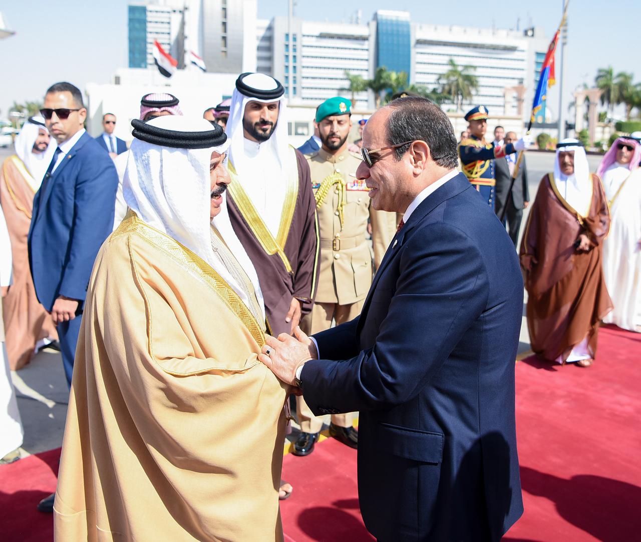 الرئيس السيسى حرص على توديع ملك البحرين فى ختام زيارته لمصر