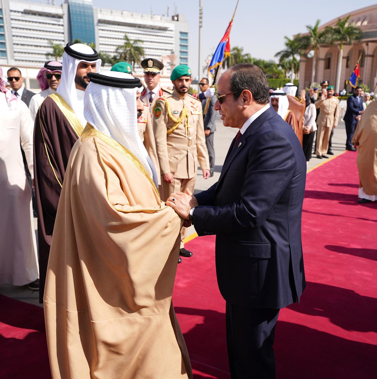 صورة للرئيس السيسى وملك البحرين تعكس عمق العلاقات والتقدير بين القاهرة والمنامة