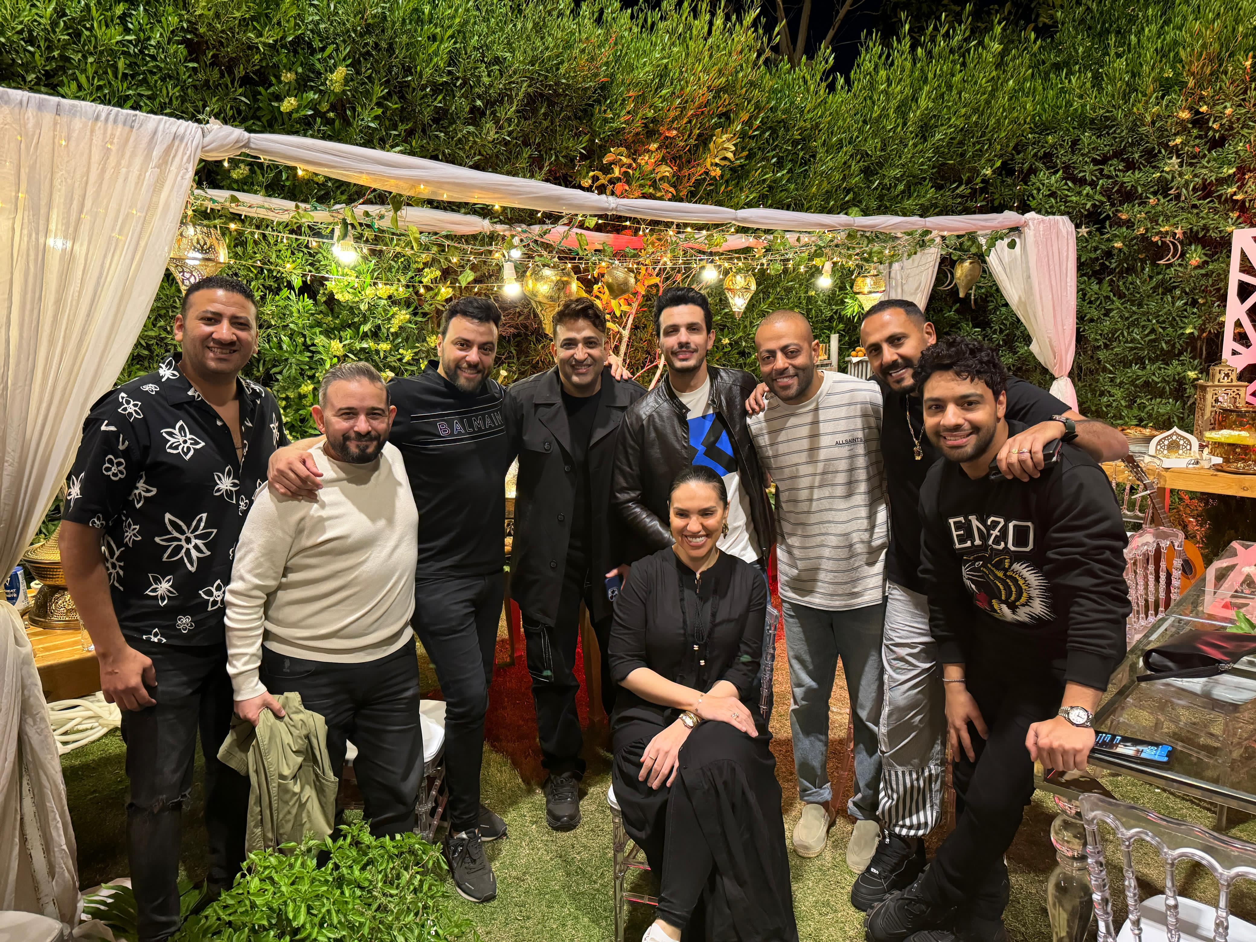 تامر عاشور وأحمد زاهر ومي فاروق وأبرز النجوم يجتمعون في إفطار مدين