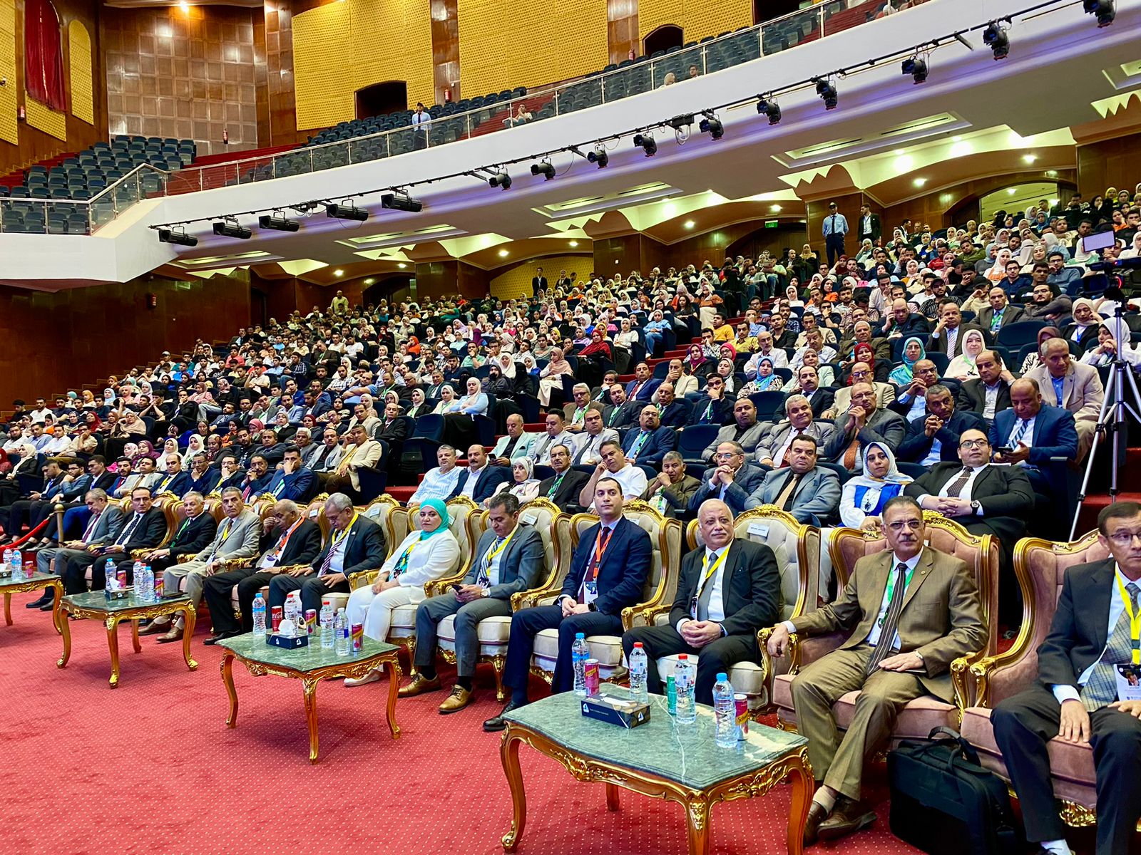 الحضور خلال المؤتمر بجامعة كفر الشيخ
