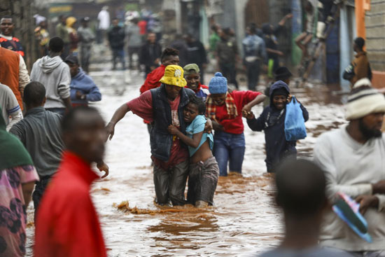 غرق كينيا فى مياه الأمطار