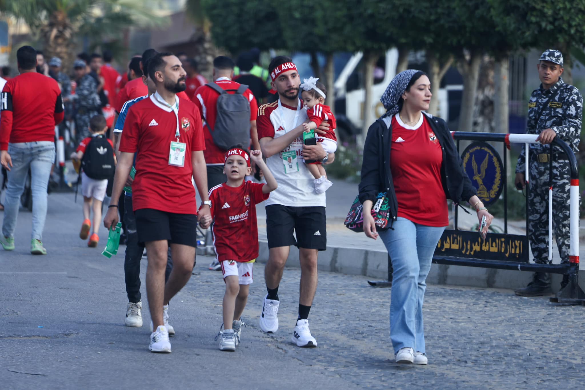 جمهور الأهلي في الطريق لأستاد القاهرة لحضور مباراة مازيمبي  (14)