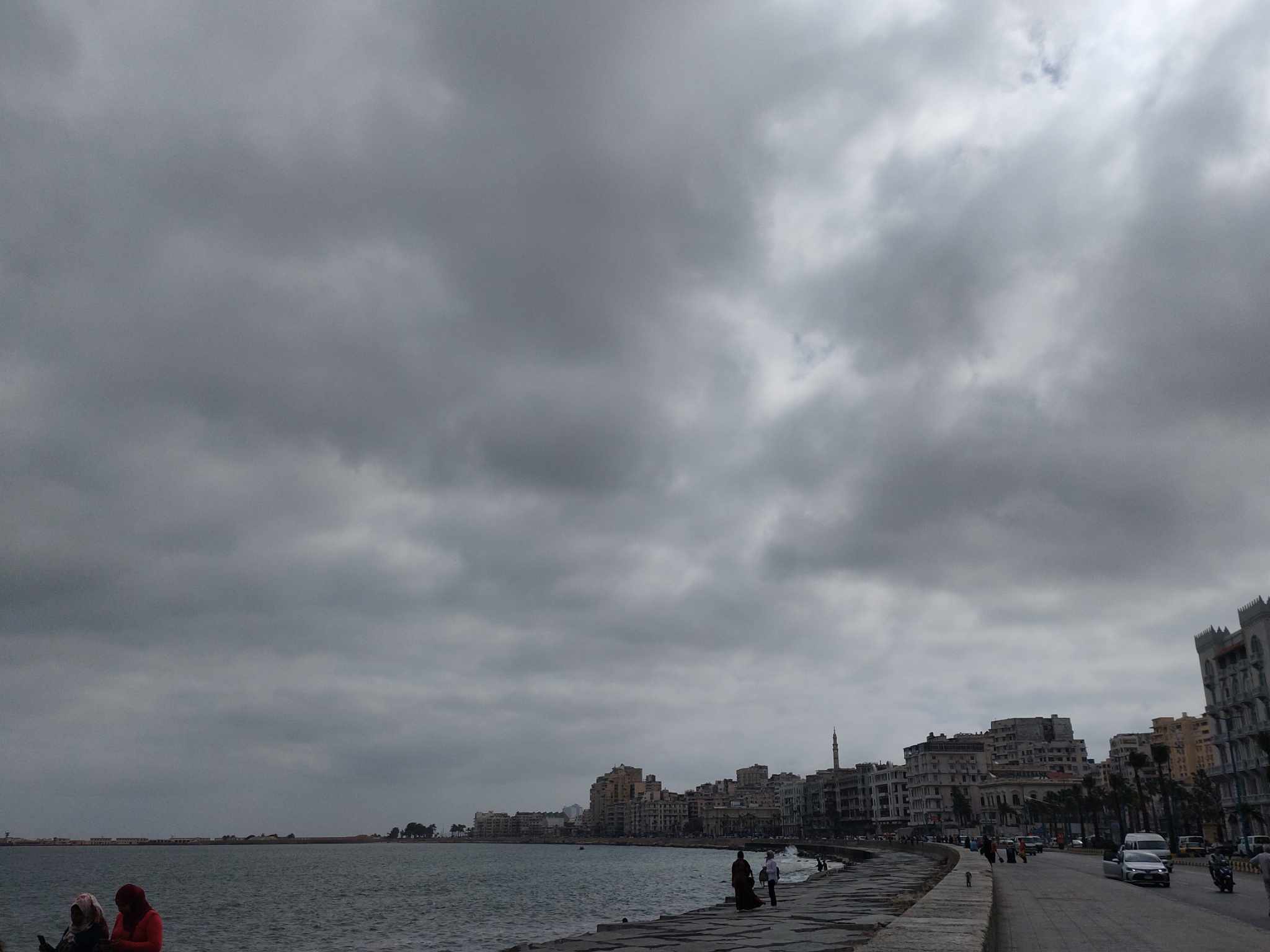 انتشار السحب في سماء الإسكندرية