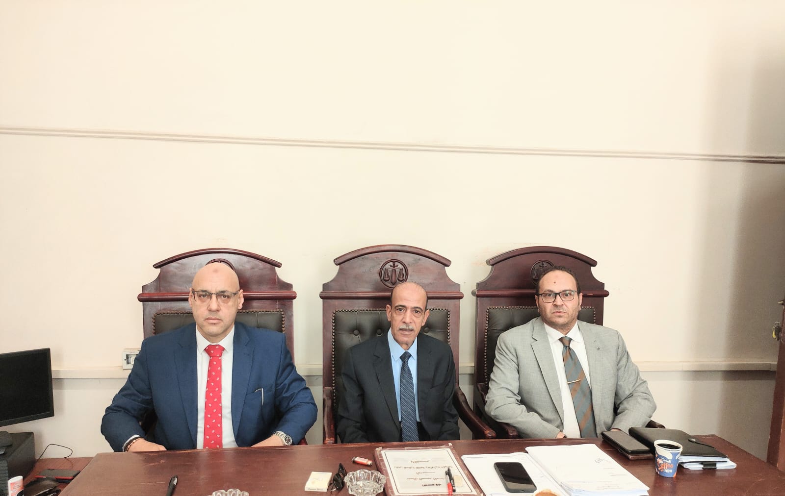 هيئة المحكمة برئاسة المستشار رفعت عامر رئيس المحكمة