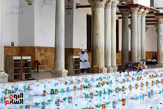 إفطار الوافدين داخل الجامع الأزهر