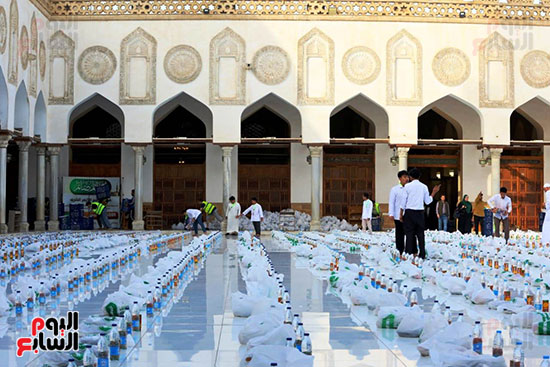 إفطار الصائمين من الوافدين فى الجامع الزهر