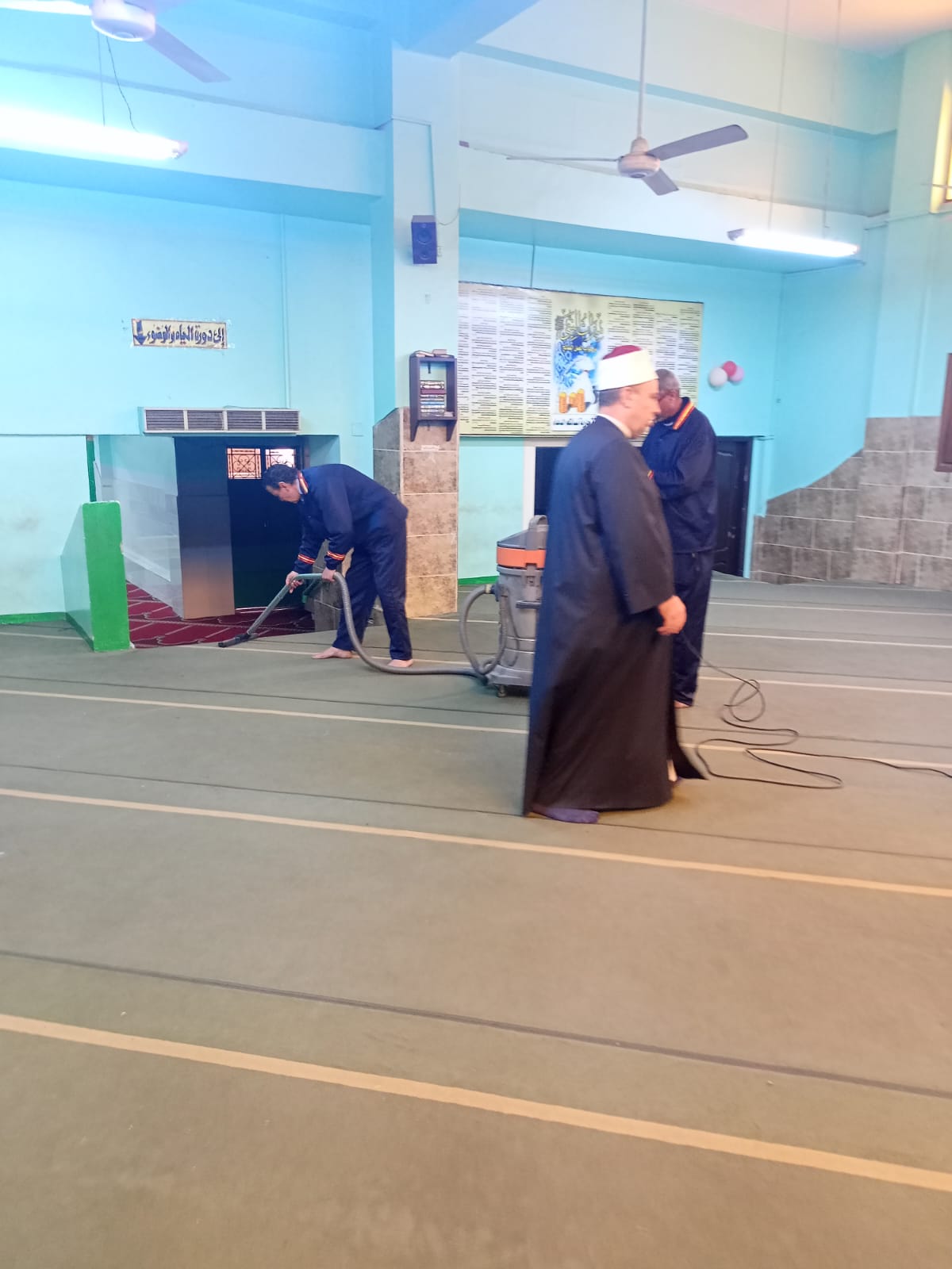 حملات نظافة بمساجد الجيزة استعدادا لعيد الفطر (7)