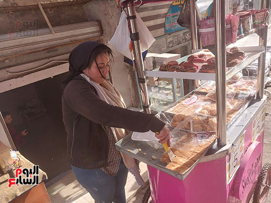 مريم-تبيع-حلويات-وسط-مدينة-الزقازيق-(1)