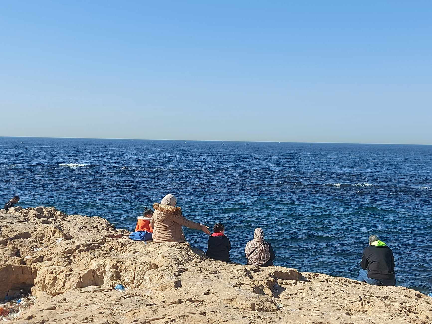 الجلوس بجوار البحر ببير مسعود 4 الجلوس بجوار البحر ببير مسعود 4