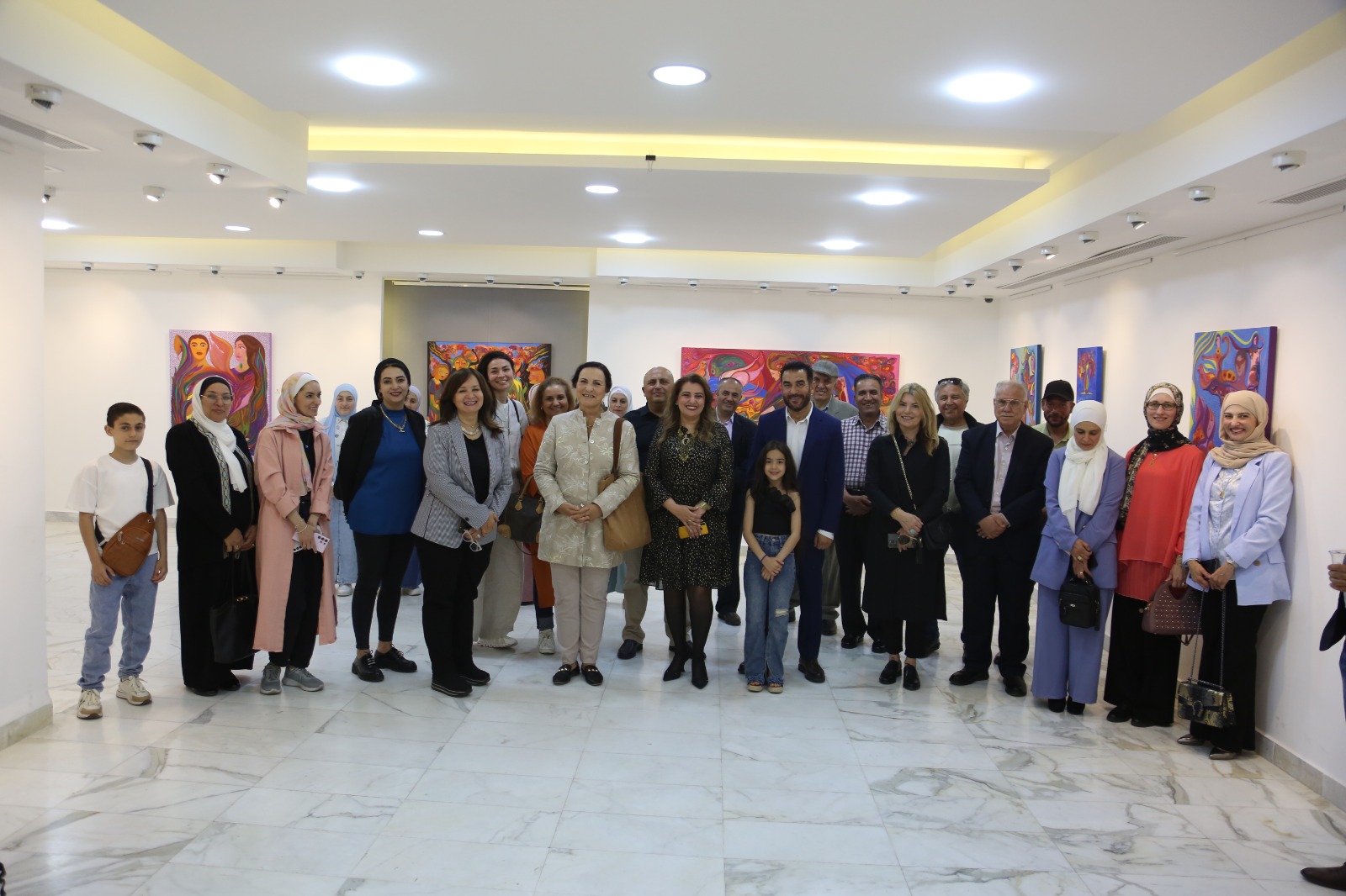 افتتاح معرض ود للأردنية دلندا الحسن