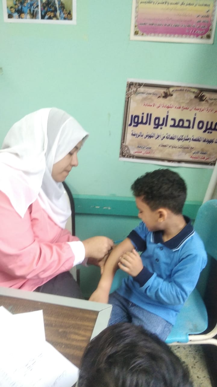التطعيم في المدارس
