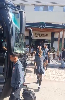 مغادرة لاعبي النادي الأهلي لفندق الإقامة بكفر الشيخ