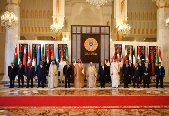 الرئيس-السيسى-يشارك-فى-القمة-العربية-فى-البحرين
