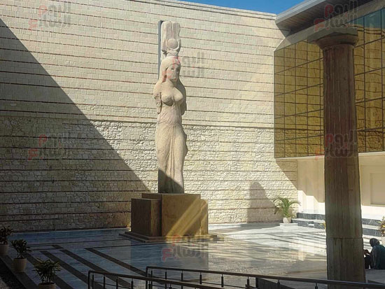 تمثال-ايزيس-فاريا9