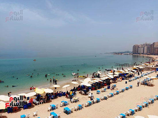 سحر  شواطئ الإسكندرية