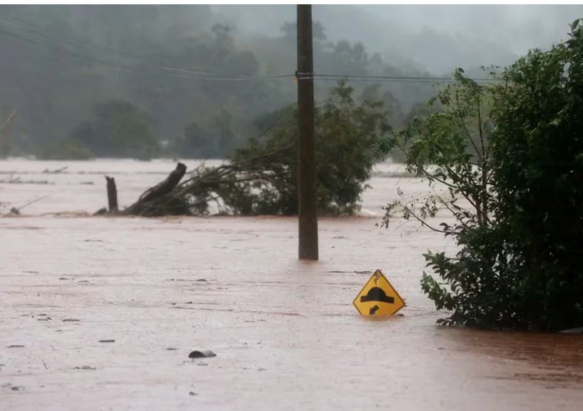 الفيضانات فى البرازيل 