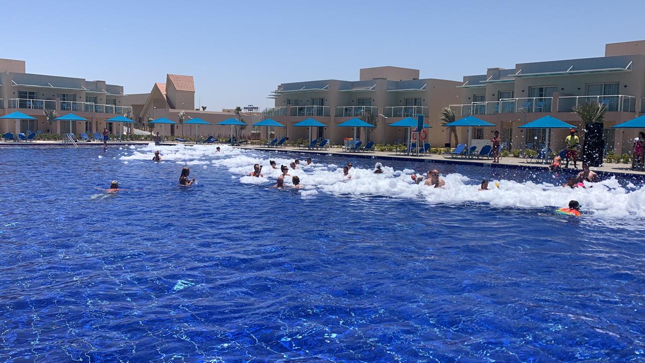 مرسى علم: ملاذ المشاهير وأجمل شواطئ البحر الأحمر - مقدمة