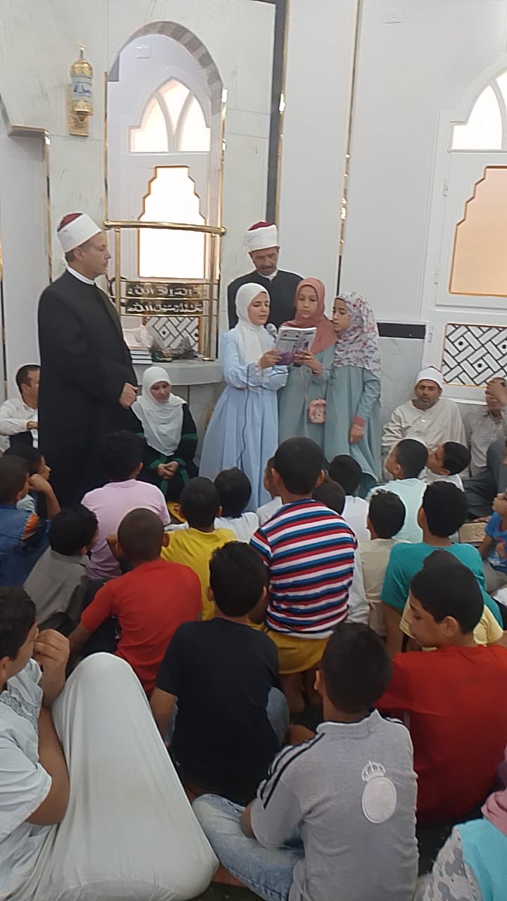 جانب من لقاء الأطفال بالمساجد