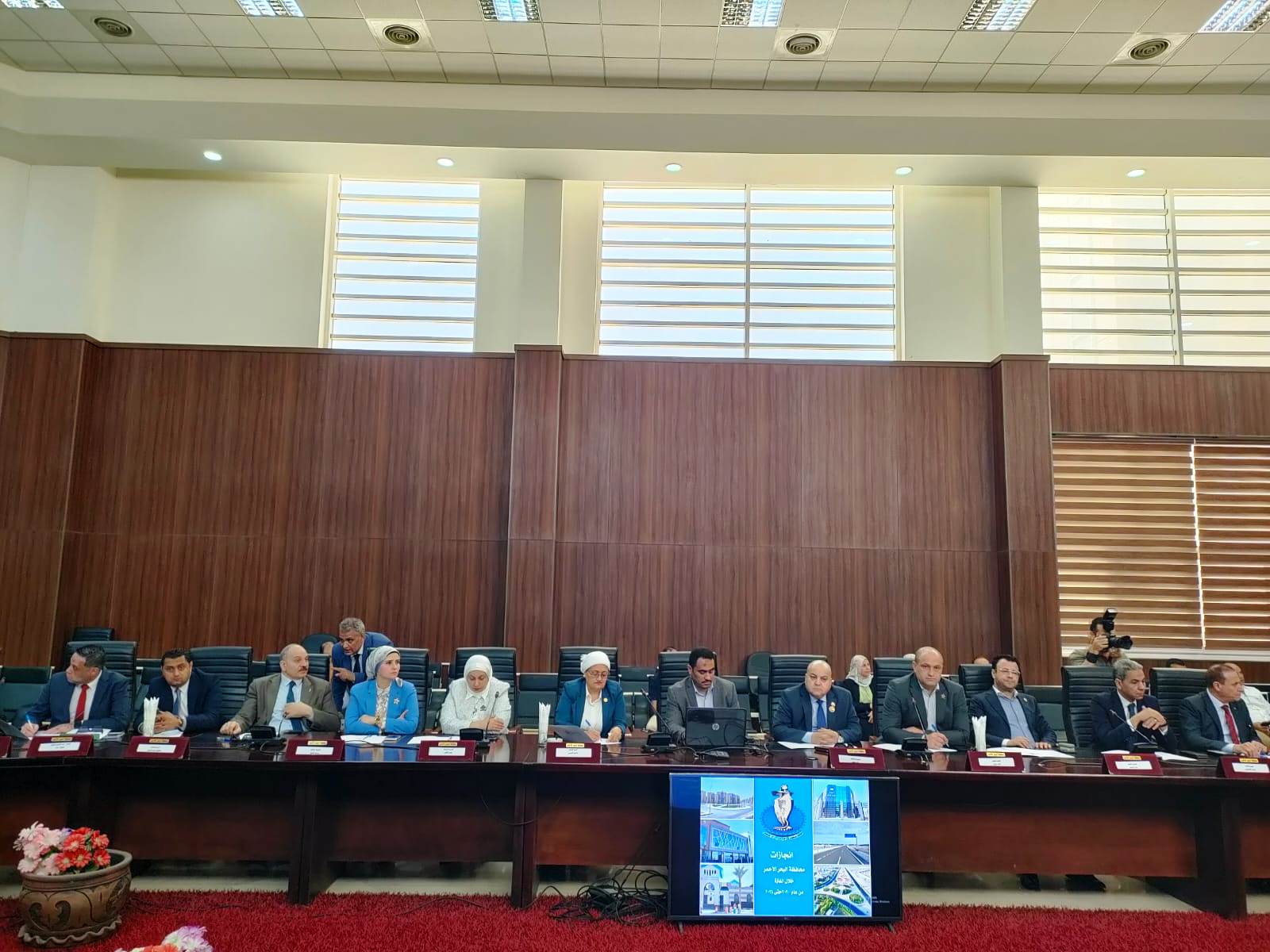 محافظ البحر الأحمر يستقبل وفد لجنة الإدارة المحلية بمجلس النواب (2)