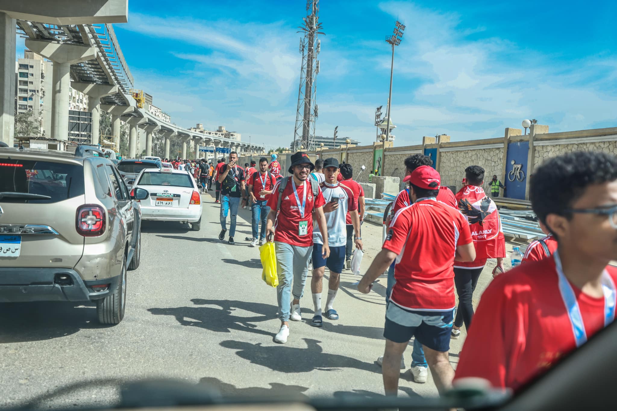 جمهور الأهلي في الطريق لاستاد القاهرة لحضور مباراة الترجي