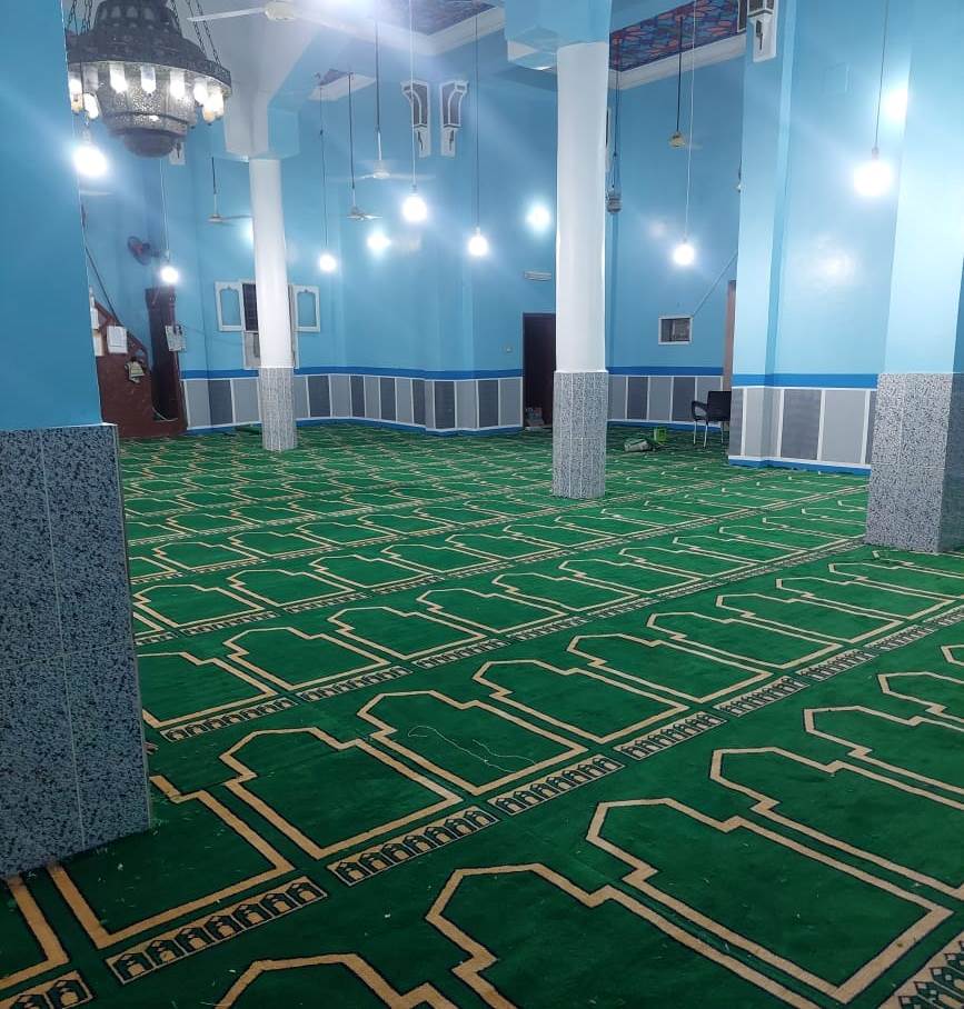 أعمال فرش مسجد العكارمة بالقرنة بسجاد المحراب الجديد
