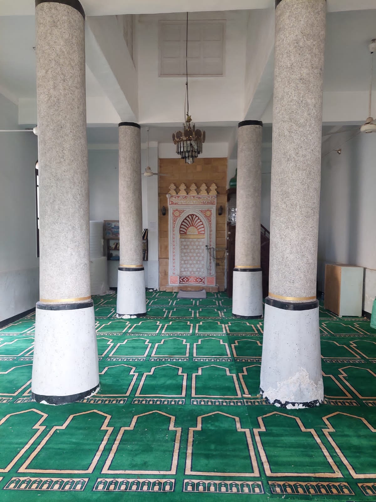 أعمال فرش مسجد البخايته بالمريس بالطود