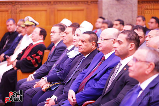 وزير التنمية المحلية ومحافظ القاهرة خلال الاحتفالية