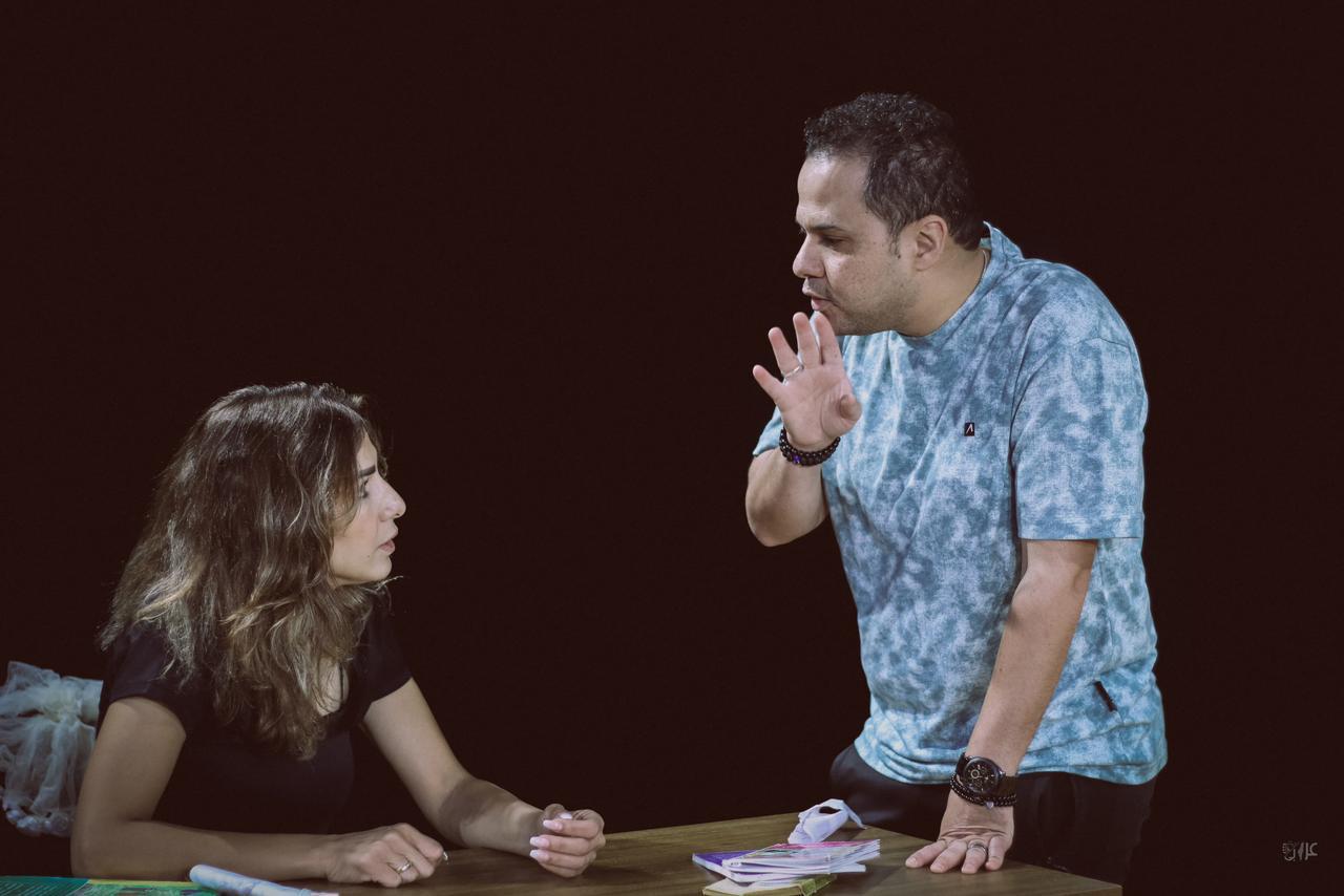 مخرج العرض مازن الغرباوي مع الفنانة ايمان يوسف