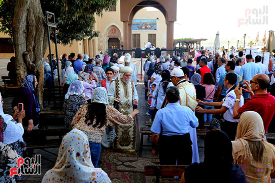 جانب من قداس كنيسة السيدة العذراء مريم بالمعادي جانب من قداس كنيسة السيدة العذراء مريم بالمعادي