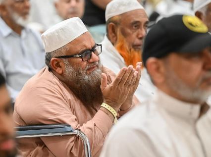 حجاج بيت الله الحرام