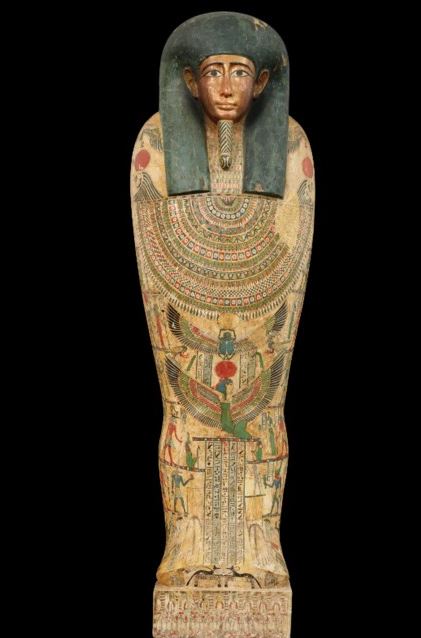 عرض تابوت مصرى من العصر البطلمى بـ 600 ألف جنيه إسترلينى بمزاد لندن