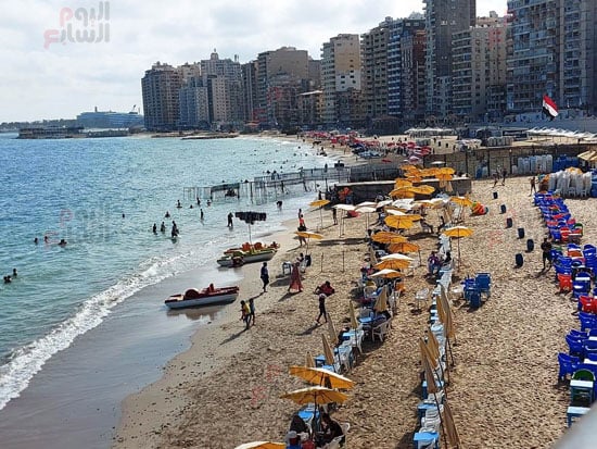 شواطئ مفتوحة للمصطفين في الإسكندرية