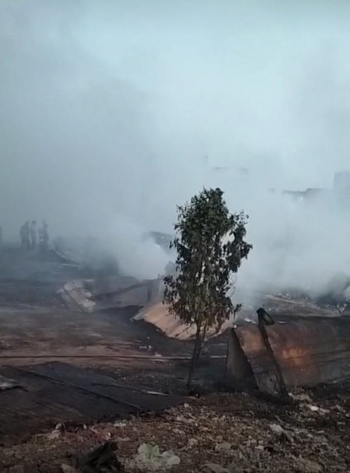 حريق منطقة الزرايب فى البراجيل (7)