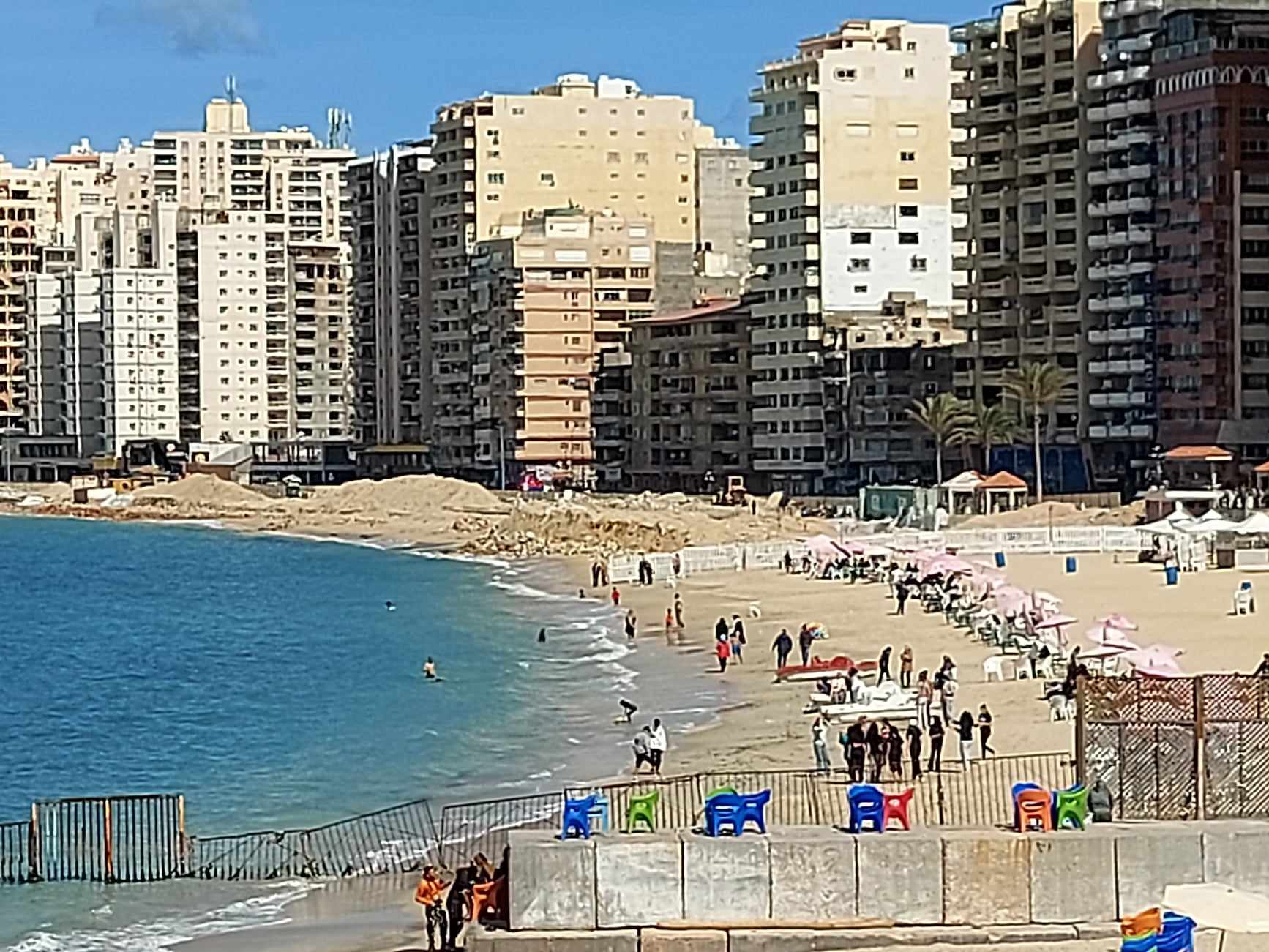 بحر ولعب على شواطئ الاسكندرية  9