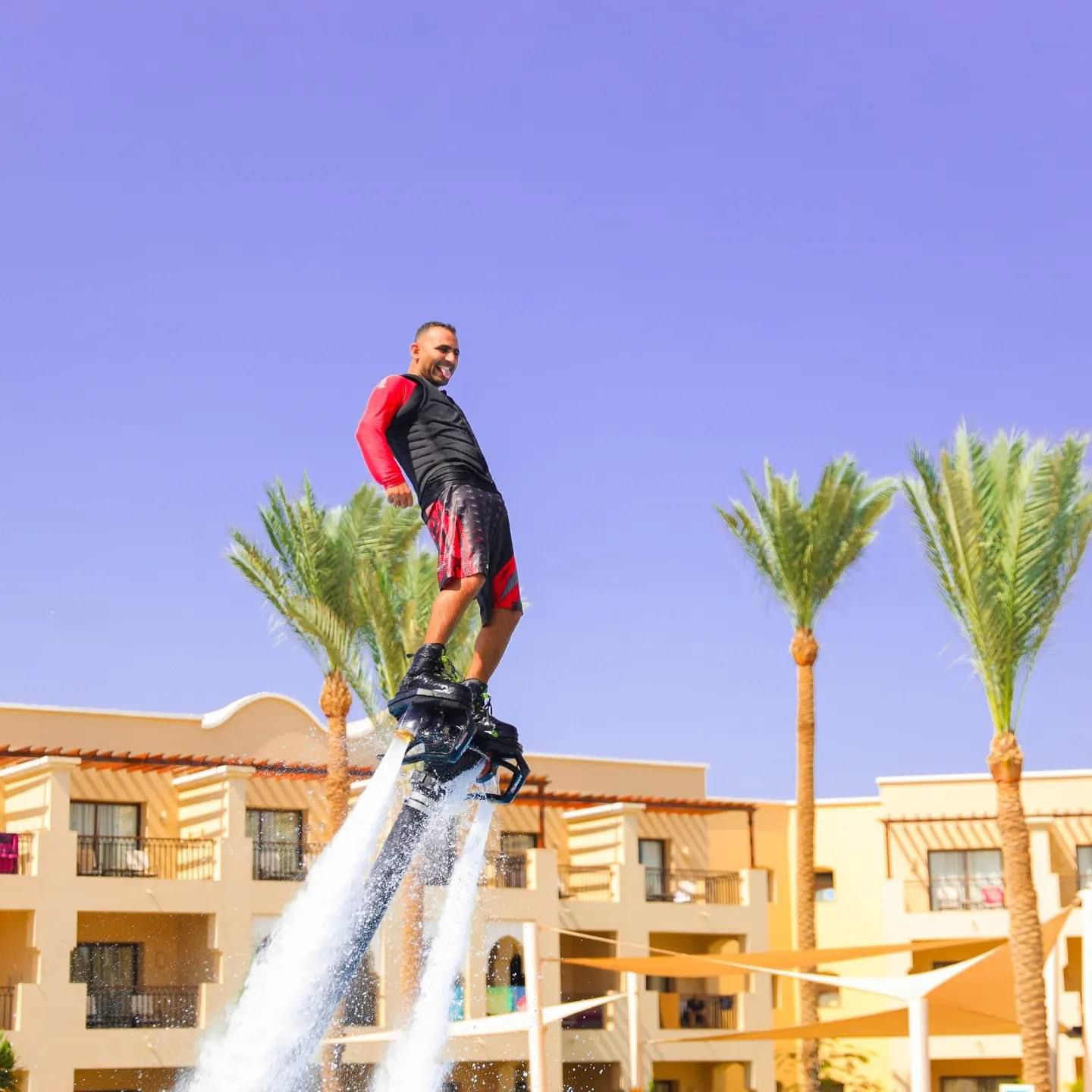 الفتى الطائر يالغردقة الفتى الطائر يالغردقة