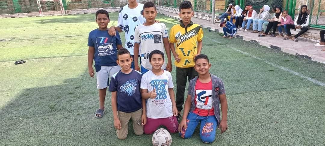 سعادة الأطفال باللعب داخل مراكز الشباب فى العيد
