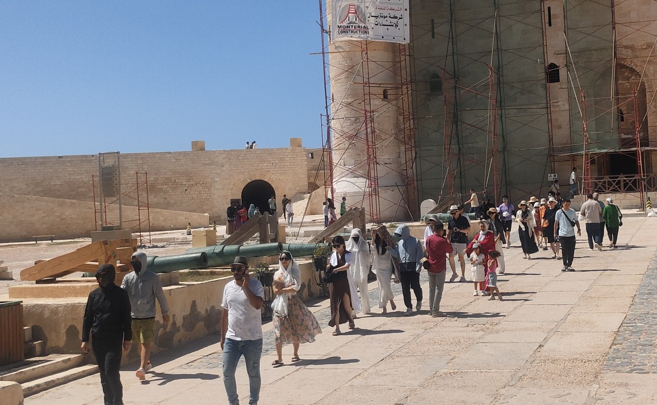 الإقبال داخل قلعة قايتباي الأثرية بالإسكندرية