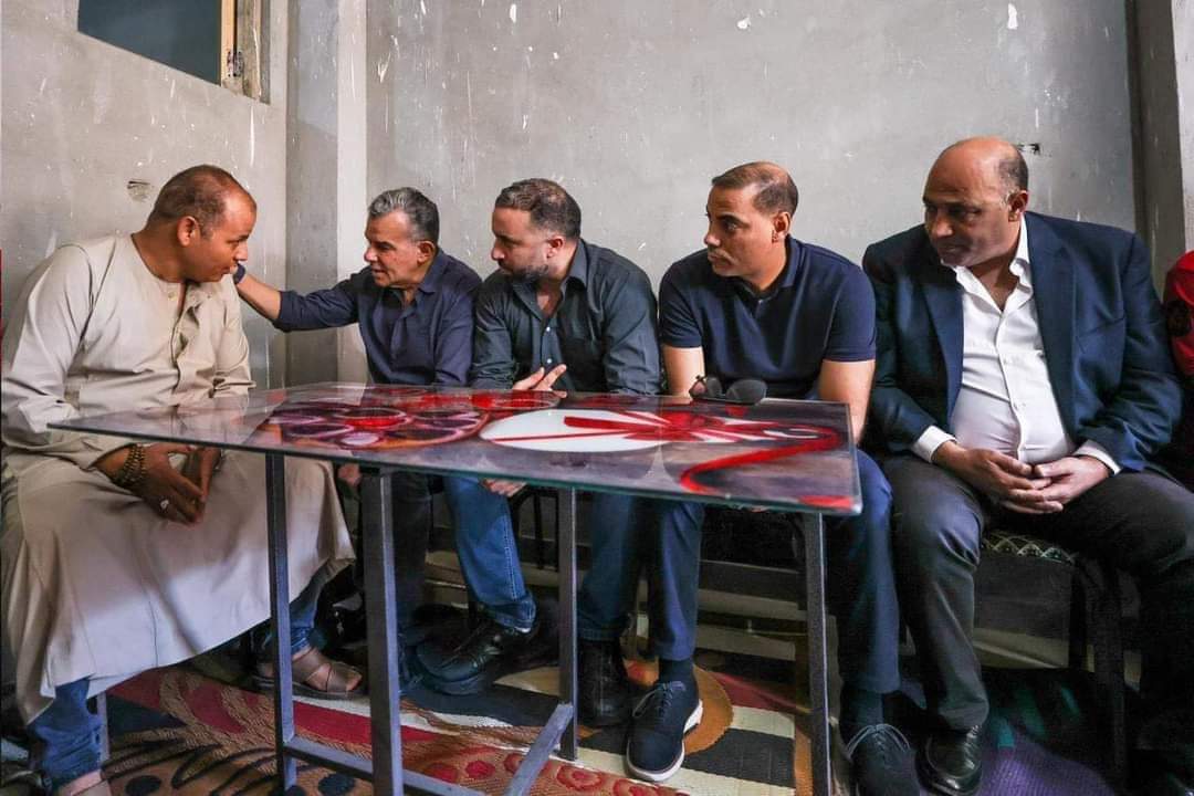 وفد الأهلي يقدم واجب العزاء لأسرة نورهان ناصر وفد الأهلي يقدم واجب العزاء لأسرة نورهان ناصر