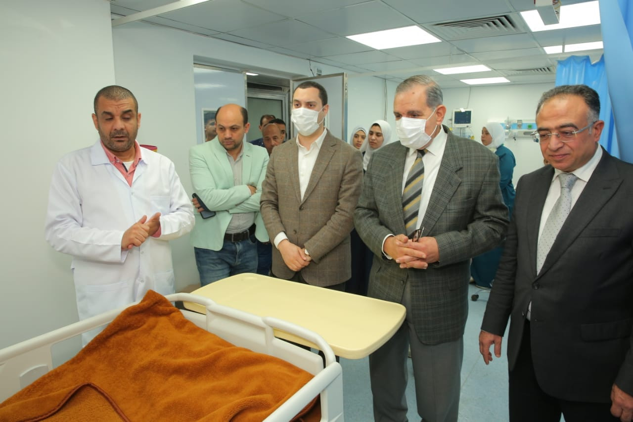 محافظ كفر الشيخ يتفقد  مستشفى العبور للتإأمين الصحي
