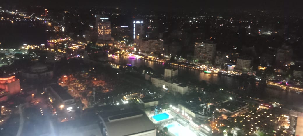قاهرة المعز ليلا من برج القاهرة