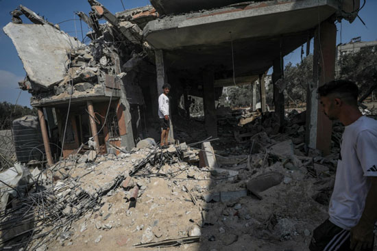 منازل دمرت نتيجة القصف
