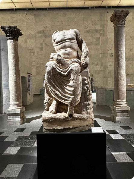 تمثال نيلوس 
