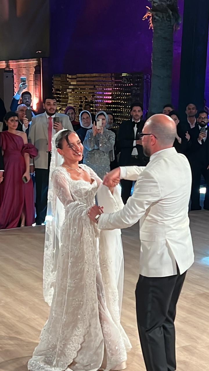 رقص العروسين