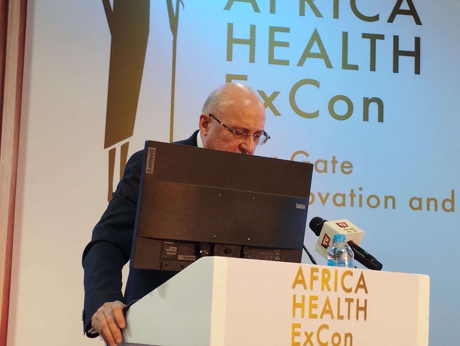 د عادل عدوى خلال الاعلان عن  التوصيات