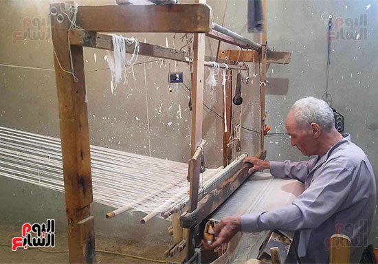 العم-أحمد-صانع-فركة-بقنا