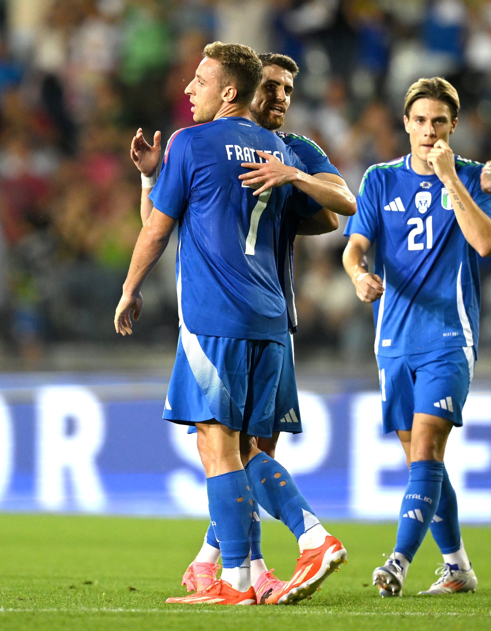 إيطاليا ضد البوسنة  والهرسك (7)