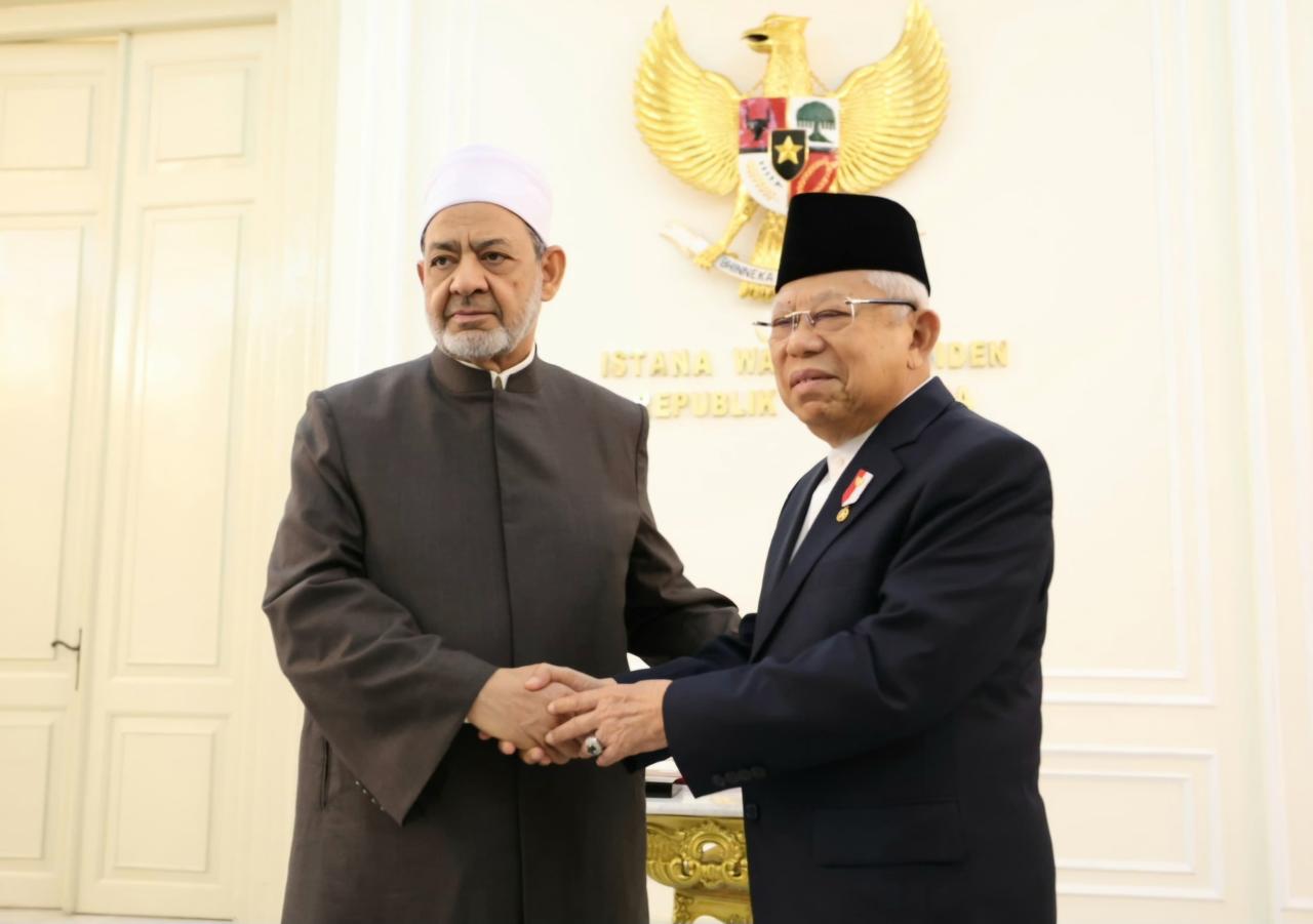 شيخ الأزهر  يلتقي نائب رئيس إندونيسيا 
