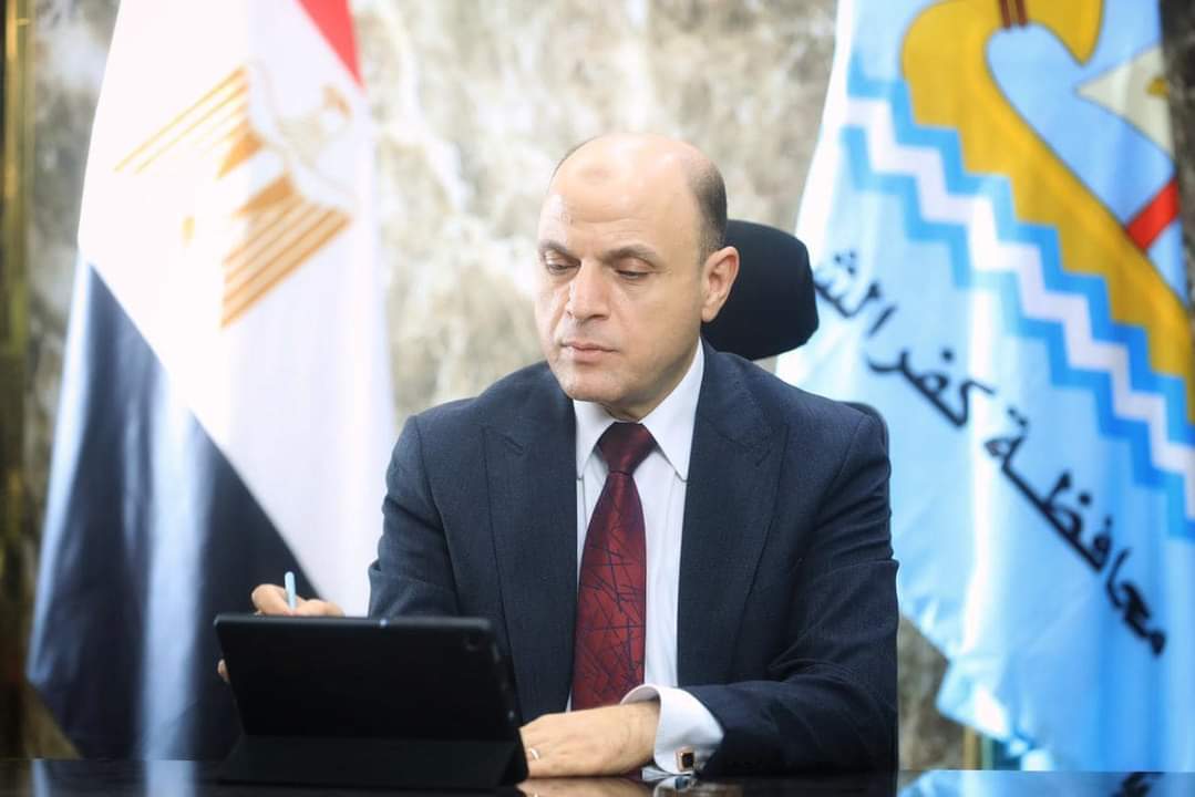 محافظ كفرالشيخ يتابع استمرار تقديم طلبات التصالح بالمركز التكنولوجي بمدينة قلين